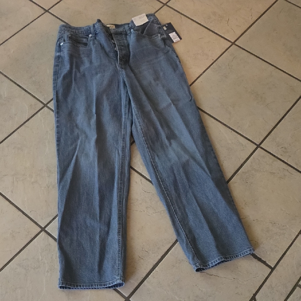 Classic Women's Straight-Leg Jeans - Blue